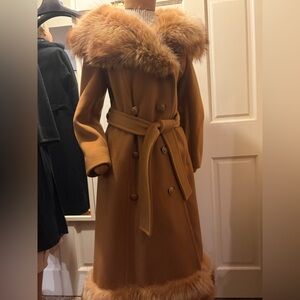 Luxurious Tan Fur-Trimmed Women's Trench Coat